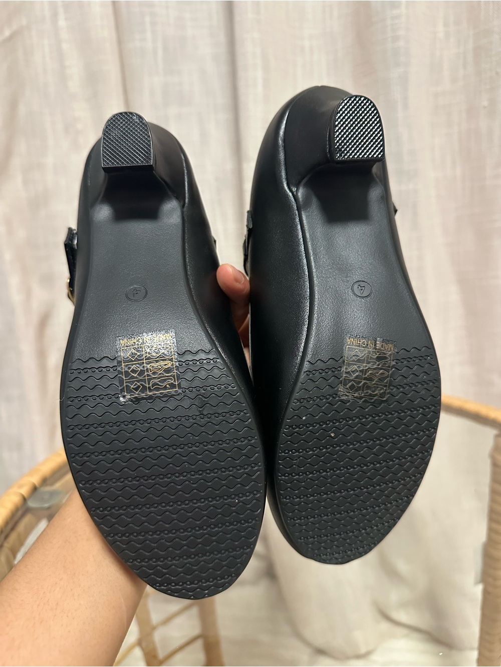 Dufannie Girls Dress Shoes Low Heels Princess Flats Mary Jane’s - Picture 5 of 5